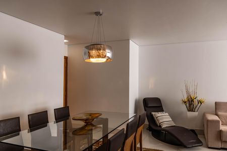 Apartamento à venda com 120m², 3 quartos e 2 vagasSala