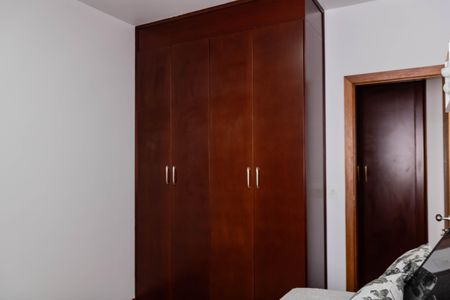 Apartamento à venda com 120m², 3 quartos e 2 vagasQuarto 1