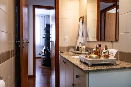 Apartamento à venda com 120m², 3 quartos e 2 vagasBanheiro Social