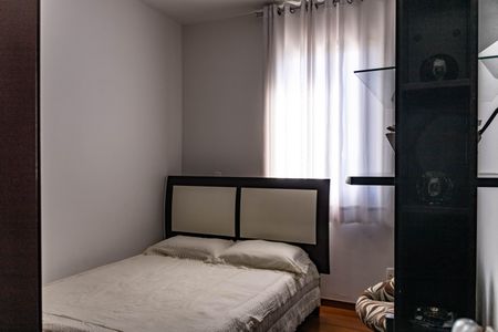 Apartamento à venda com 120m², 3 quartos e 2 vagasQuarto 2