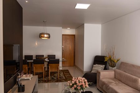 Apartamento à venda com 120m², 3 quartos e 2 vagasSala