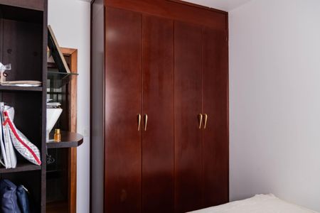 Apartamento à venda com 120m², 3 quartos e 2 vagasQuarto 2