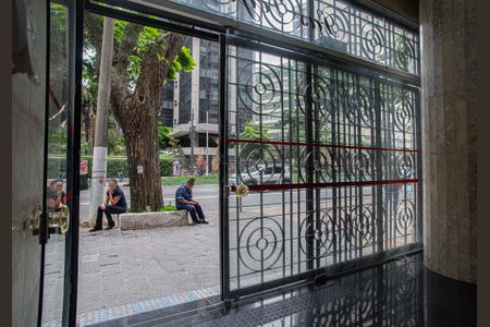 Apartamento à venda com 44m², 1 quarto e sem vagaÁrea comum - Entrada do Edifício