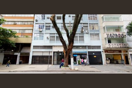 Apartamento à venda com 44m², 1 quarto e sem vagaFachada