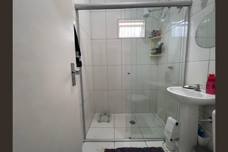 Casa à venda com 160m², 6 quartos e 3 vagas Casa à venda com 160m², 6 quartos e 3 vagasBanheiro 2