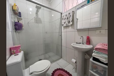 Casa à venda com 160m², 6 quartos e 3 vagas Casa à venda com 160m², 6 quartos e 3 vagasBanheiro 1