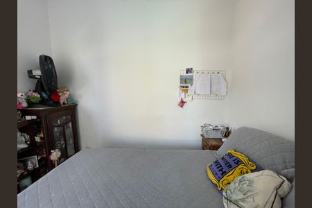 Casa à venda com 160m², 6 quartos e 3 vagas Casa à venda com 160m², 6 quartos e 3 vagasQuarto 5