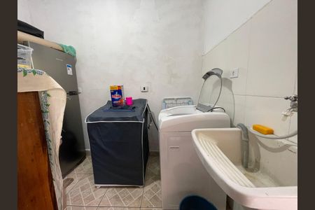 Casa à venda com 160m², 6 quartos e 3 vagas Casa à venda com 160m², 6 quartos e 3 vagasÁrea de Serviço