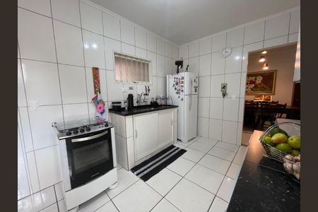 Casa à venda com 160m², 6 quartos e 3 vagas Casa à venda com 160m², 6 quartos e 3 vagasCozinha