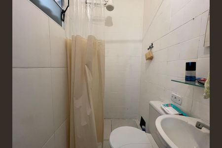 Casa à venda com 160m², 6 quartos e 3 vagas Casa à venda com 160m², 6 quartos e 3 vagasBanheiro 3