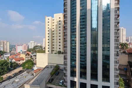 Apartamento à venda com 75m², 2 quartos e 1 vaga Apartamento à venda com 75m², 2 quartos e 1 vagaVista da varanda gourmet