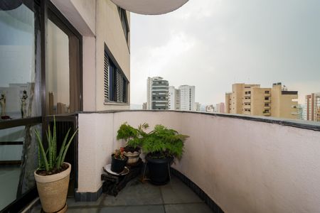 Apartamento à venda com 130m², 3 quartos e 3 vagasVaranda da Sala