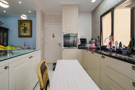 Apartamento à venda com 130m², 3 quartos e 3 vagasCozinha