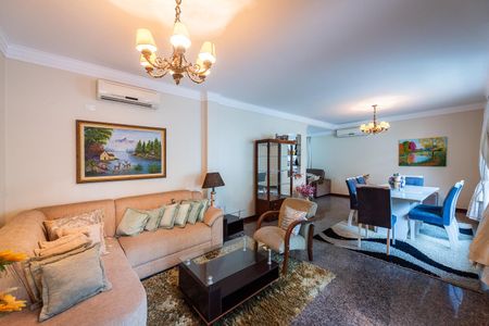 Casa para alugar com 500m², 5 quartos e 5 vagasSala