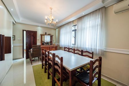 Casa para alugar com 500m², 5 quartos e 5 vagasSala de jantar