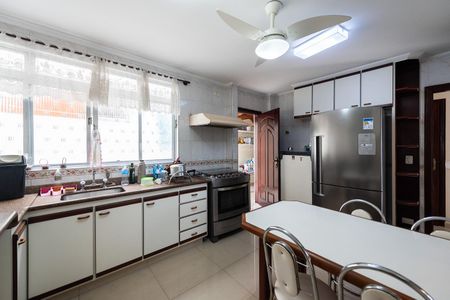 Casa para alugar com 500m², 5 quartos e 5 vagasCozinha