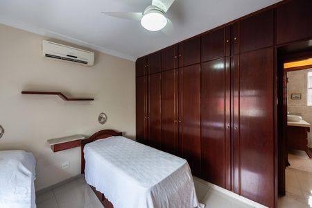 Casa para alugar com 500m², 5 quartos e 5 vagasQuarto 1