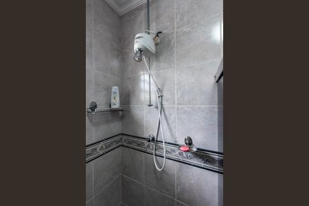 Casa para alugar com 500m², 5 quartos e 5 vagasChuveiro