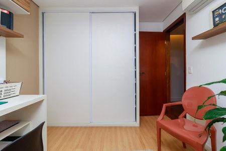 Apartamento à venda com 131m², 3 quartos e 2 vagasQuarto 1