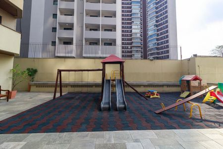 Apartamento à venda com 131m², 3 quartos e 2 vagasÁrea Comum - Playground