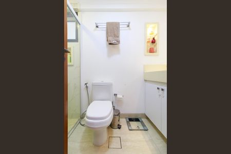 Apartamento à venda com 131m², 3 quartos e 2 vagasBanheiro da Suíte