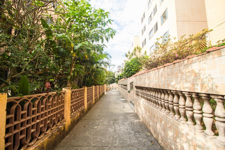 Apartamento à venda com 67m², 2 quartos e sem vagaÁrea comum