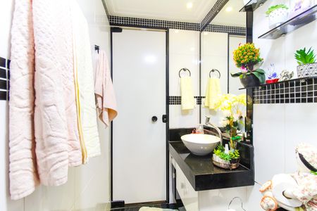 Apartamento à venda com 67m², 2 quartos e sem vagaBanheiro