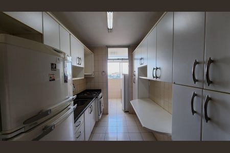 Apartamento à venda com 92m², 3 quartos e 1 vaga Apartamento à venda com 92m², 3 quartos e 1 vagaCozinha e Área de Serviço