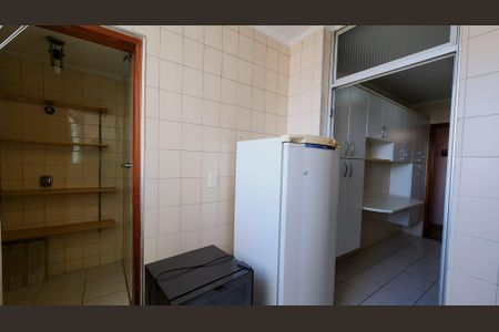 Apartamento à venda com 92m², 3 quartos e 1 vaga Apartamento à venda com 92m², 3 quartos e 1 vagaCozinha e Área de Serviço