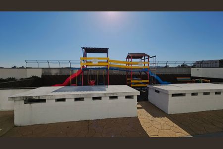 Apartamento à venda com 92m², 3 quartos e 1 vaga Apartamento à venda com 92m², 3 quartos e 1 vagaÁrea comum - Playground