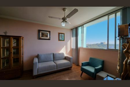 Apartamento à venda com 92m², 3 quartos e 1 vaga Apartamento à venda com 92m², 3 quartos e 1 vagaSala