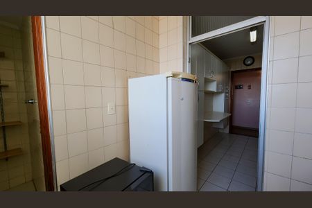 Apartamento à venda com 92m², 3 quartos e 1 vaga Apartamento à venda com 92m², 3 quartos e 1 vagaCozinha e Área de Serviço