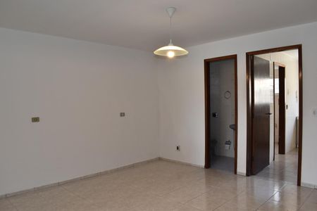 Casa para alugar com 173m², 3 quartos e 2 vagas Casa para alugar com 173m², 3 quartos e 2 vagasSala