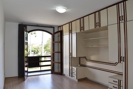 Casa para alugar com 173m², 3 quartos e 2 vagas Casa para alugar com 173m², 3 quartos e 2 vagasSuíte