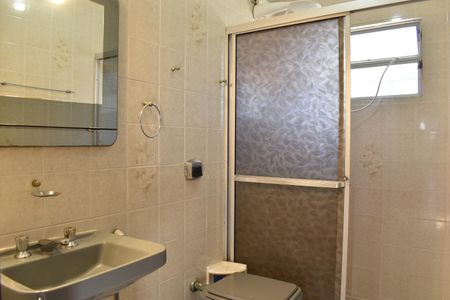 Casa para alugar com 173m², 3 quartos e 2 vagas Casa para alugar com 173m², 3 quartos e 2 vagasBanheiro 2