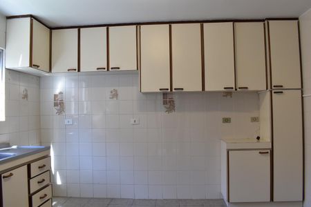 Casa para alugar com 173m², 3 quartos e 2 vagas Casa para alugar com 173m², 3 quartos e 2 vagasCozinha