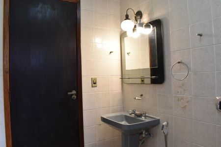 Casa para alugar com 173m², 3 quartos e 2 vagas Casa para alugar com 173m², 3 quartos e 2 vagasBanheiro 2