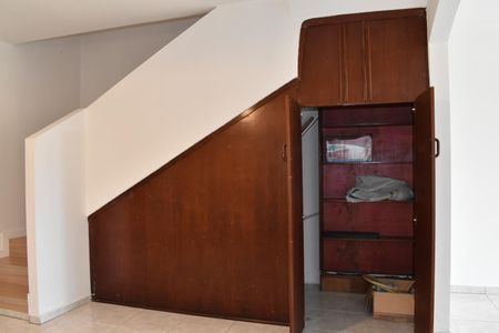Casa para alugar com 173m², 3 quartos e 2 vagas Casa para alugar com 173m², 3 quartos e 2 vagasSala