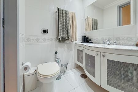 Apartamento à venda com 115m², 3 quartos e 3 vagasBanheiro da Suíte