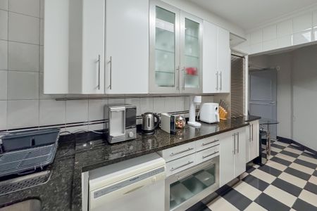 Apartamento à venda com 115m², 3 quartos e 3 vagasCozinha