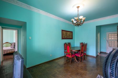 Apartamento à venda com 116m², 3 quartos e sem vaga Apartamento à venda com 116m², 3 quartos e sem vagaSala