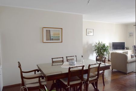 Apartamento à venda com 168m², 3 quartos e 1 vagaSala de jantar