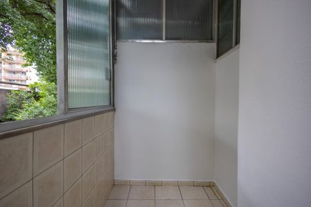 Apartamento para alugar com 64m², 2 quartos e sem vagaSala Varanda