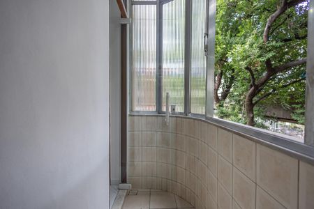 Apartamento para alugar com 64m², 2 quartos e sem vagaSala Varanda