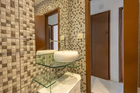 Apartamento para alugar com 64m², 2 quartos e sem vagaBanheiro