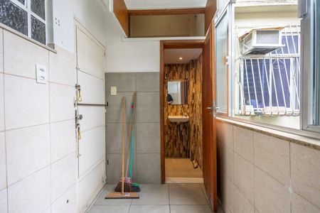 Apartamento para alugar com 64m², 2 quartos e sem vagaÁrea de Serviço