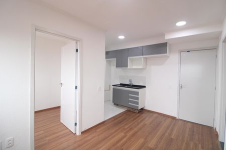 Apartamento para alugar com 2 quartos, 37m² em Veleiros, São Paulo