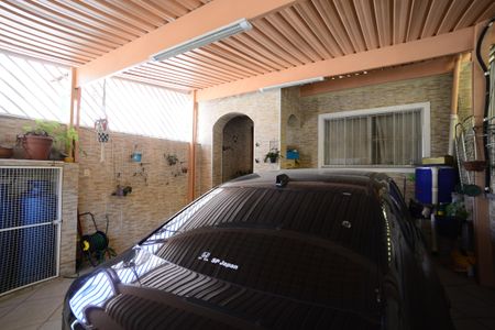 Casa de condomínio à venda com 160m², 3 quartos e 2 vagasGaragem