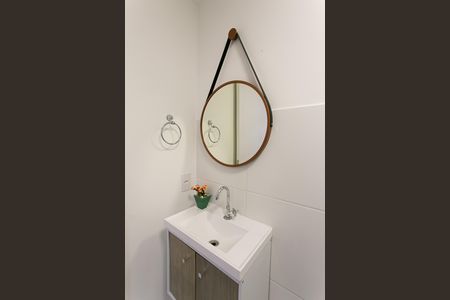 Apartamento para alugar com 2745000m², 1 quarto e sem vagaBanheiro