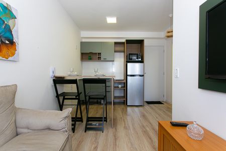Apartamento para alugar com 2745000m², 1 quarto e sem vagaSala